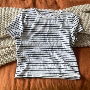 Abercrombie and Fitch short sleeve tee